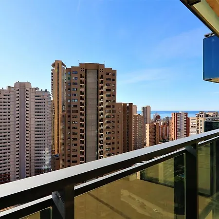 Apartamento Kronos Skyscraper 20-119